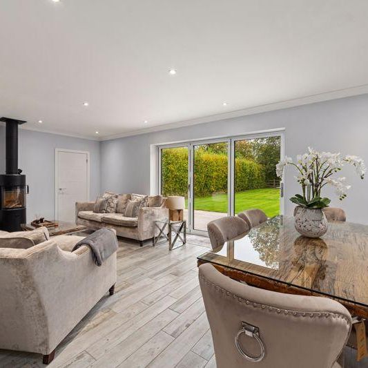 3 bedroom detached bungalow to rent - Photo 1