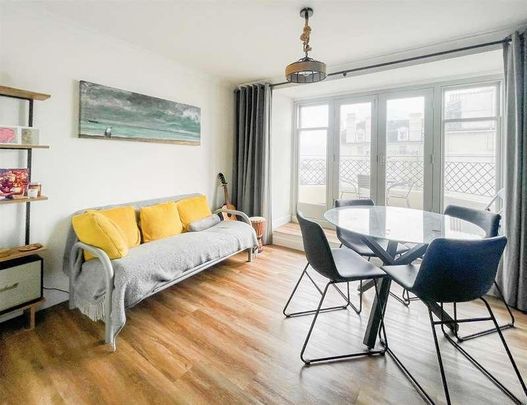 Queens Gardens, Eastbourne, BN21 - Photo 1