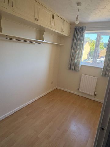 2 bedroom terraced house to rent - Photo 4