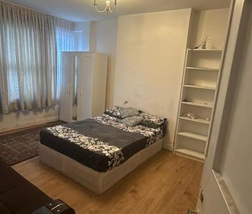 Philip Lane, London N15 - Photo 1