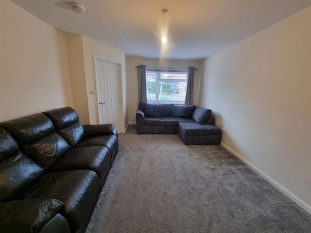 Queens Acre, Newnham - Photo 2