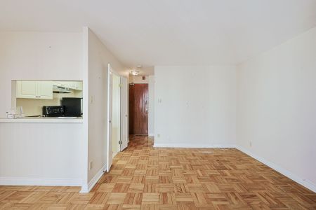 For Lease - 485 Kingston Road Unit# 611, Toronto, Ontario - Photo 2