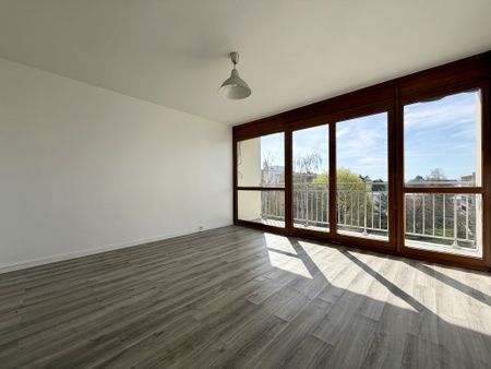 Location Appartement 2 pièces 48m² VELIZY VILLACOUBLAY 78140 - Photo 5