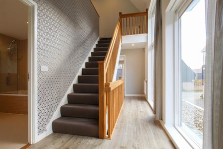 Royal Way, Trumpington, Cambridge - Photo 3