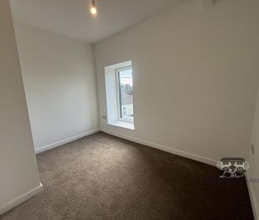 3 bedroom end of terrace house to rent - Photo 4