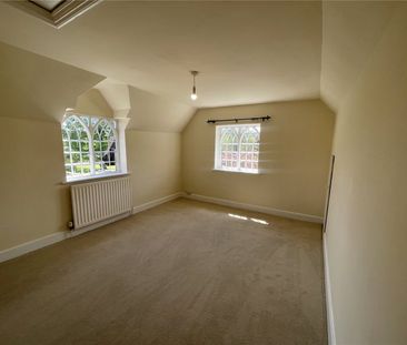 3 Village Lodge, Weston Park - Photo 2