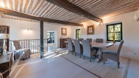Maison à louer Mougins, Cote d'Azur, France10 000 EUR / Mois - Photo 4