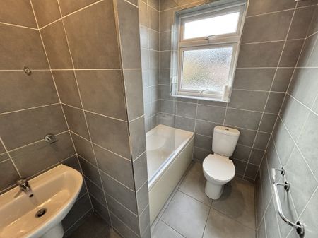 Alma Street West - Photo 2