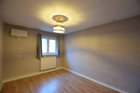 Richmond Court, Gateshead, NE8 - Photo 2