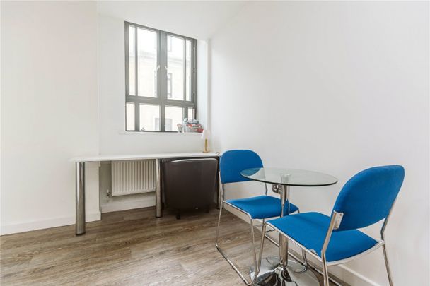 St. Stephens House, - Photo 1