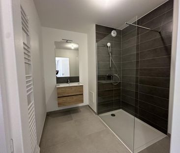 Location Appartement 4 pièces 92m² ANNECY 74370 - Photo 5