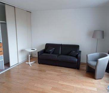 Location Appartement 1 pièce 32m² COURBEVOIE 92400 - Photo 2