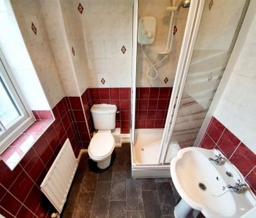 2 Bedroom House to Rent in Jasmine Gardens, Rushden, Northants, NN10 - Photo 5