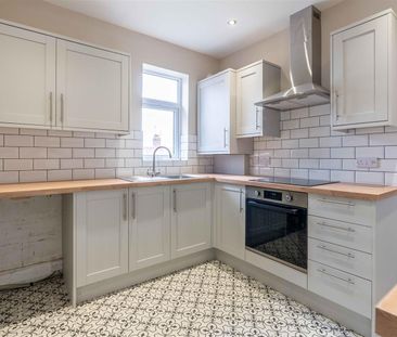 3 bed flat to rent in Whitefield Terrace, Newcastle Upon Tyne, NE6 - Photo 5