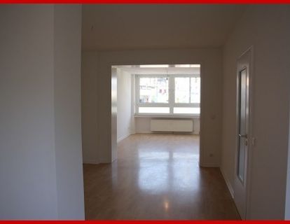 **huesch-immobilien.de** Gemütliche EG-Wohnung für 1-2 Pers. mit kleiner Terrasse in Bergerhausen! - Photo 1
