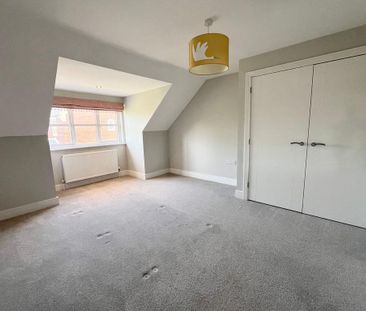 3 bedroom detached house to rent - Photo 6
