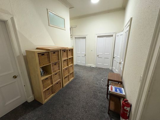 4 bedroom apartment to rent - Photo 1