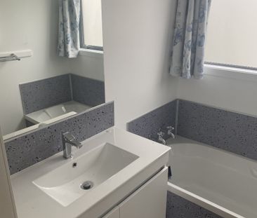 New Build With 3 Bedrooms & Close To The CBD - Photo 2