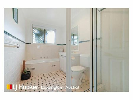 PERFECTLY SITUATED | WELL MAINTAINED VILLA - Photo 5