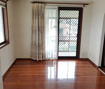 8 Sasha Street, Robertson, QLD - Photo 4