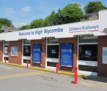 West Wycombe Road, High Wycombe - Photo 3