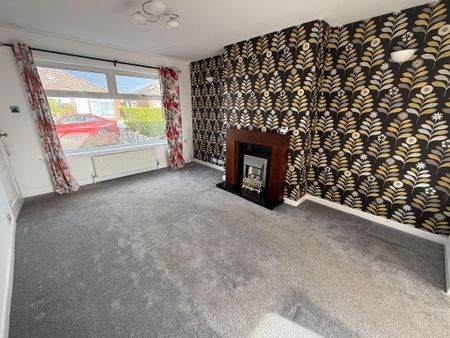 3 bedroom semi-detached bungalow to rent - Photo 5