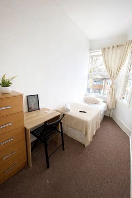 Room in a Shared House, Hanover Road, NW10 - Photo 1