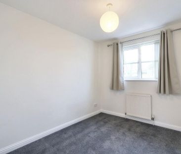 2 bedroom semi-detached house to rent - Photo 2