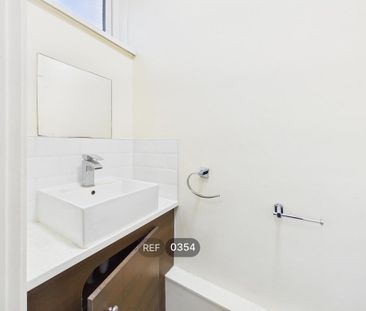 1 bedroom hotel room to rent - Photo 6