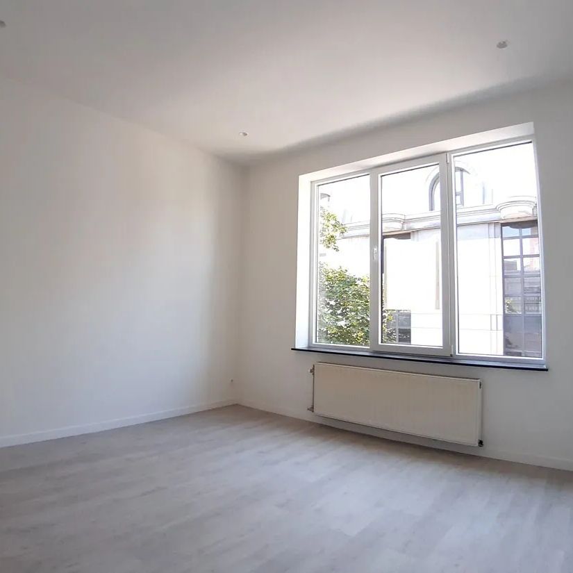 Mooi gerenoveerd appartement nabij het centrum van Hasselt - Photo 1