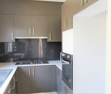 2/4 Newton Road, Blacktown, NSW 2148 - Photo 2