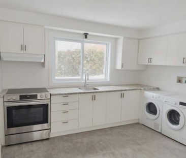 All new renovated 4 1/2 - Photo 1