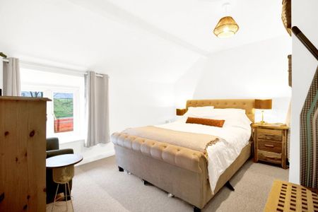 3 bedroom semi-detached house to rent - Photo 4