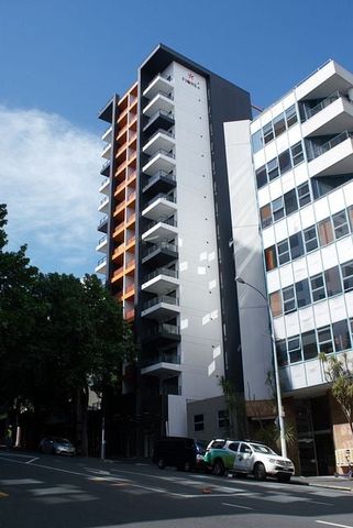 Studio apartment in new building - Photo 4