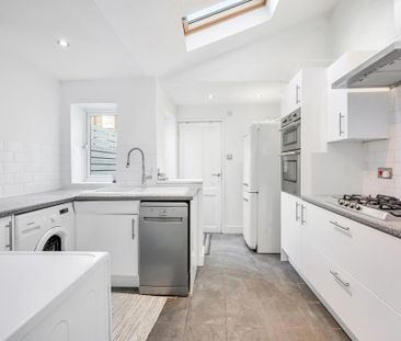 2 bedroom terraced house to rent - Photo 2