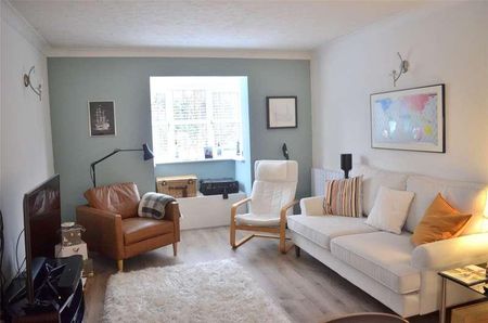 Heritage Court, Bradley Close, Belmont, Sutton, SM2 - Photo 4