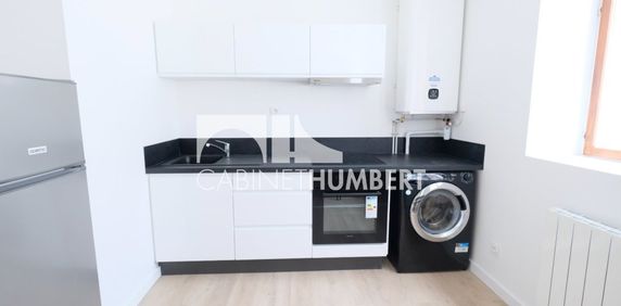 Location Appartement 2 pièces Meublé 40m² ST ETIENNE 42000 - Photo 2