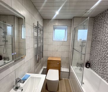 Pier Way, SE28 - Photo 2