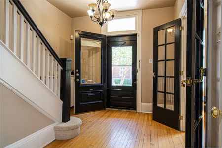 Student Housing - Photo 2