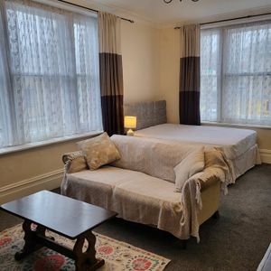 Room in a Shared House, Church Road, BS5 - Photo 2