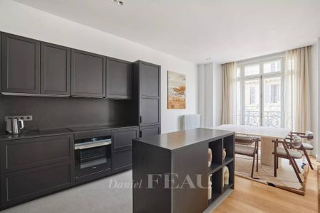 Location appartement, Paris 8ème (75008), 3 pièces, 96 m², ref 85112616 - Photo 4