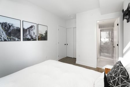 Champagne Avenue South - Photo 5