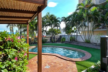 Blissfully Close to the Beach - Photo 2