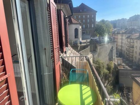 Charmant studio au 2ème étage avec balcon - Foto 3