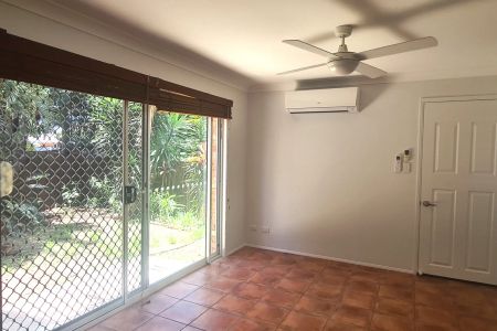 Convenient and Low Maintenance Living - Photo 2