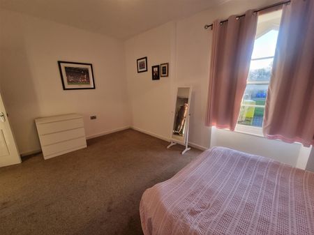 Cookson Terrace, Lydney - Photo 3