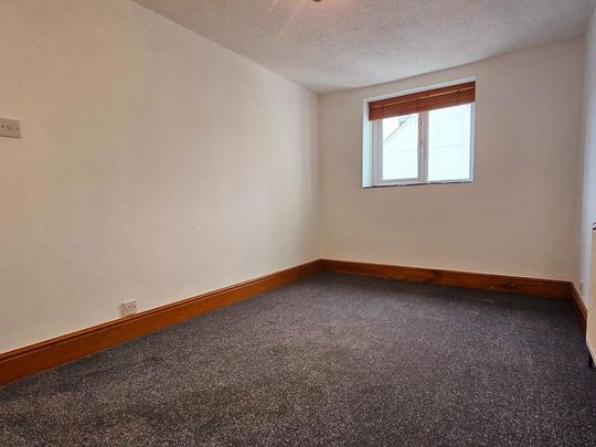 2 bedroom maisonette to rent - Photo 1