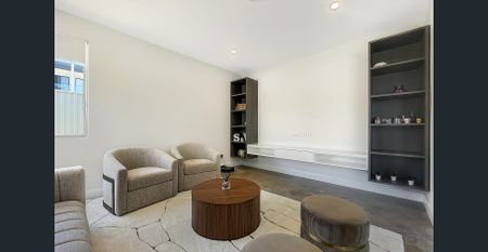 Luxury 4 Bedroom home in quiet Ermington pocket - Photo 2