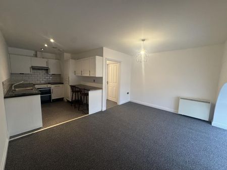 2 bedroom flat to rent - Photo 4