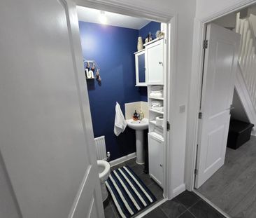 2 bedroom terraced house to rent - Photo 4